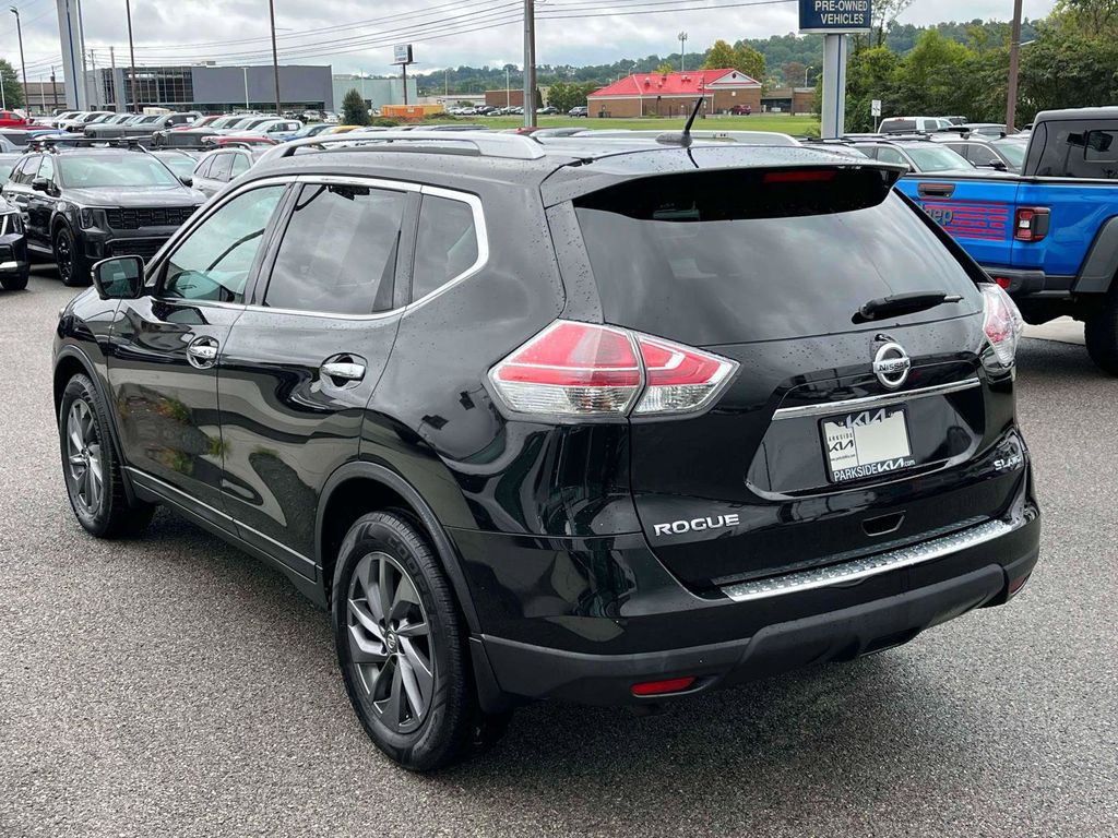 2016 Nissan Rogue SL photo 22