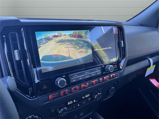 2025 Nissan Frontier PRO-4X photo 17