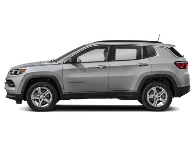 2025 Jeep Compass Latitude photo 3