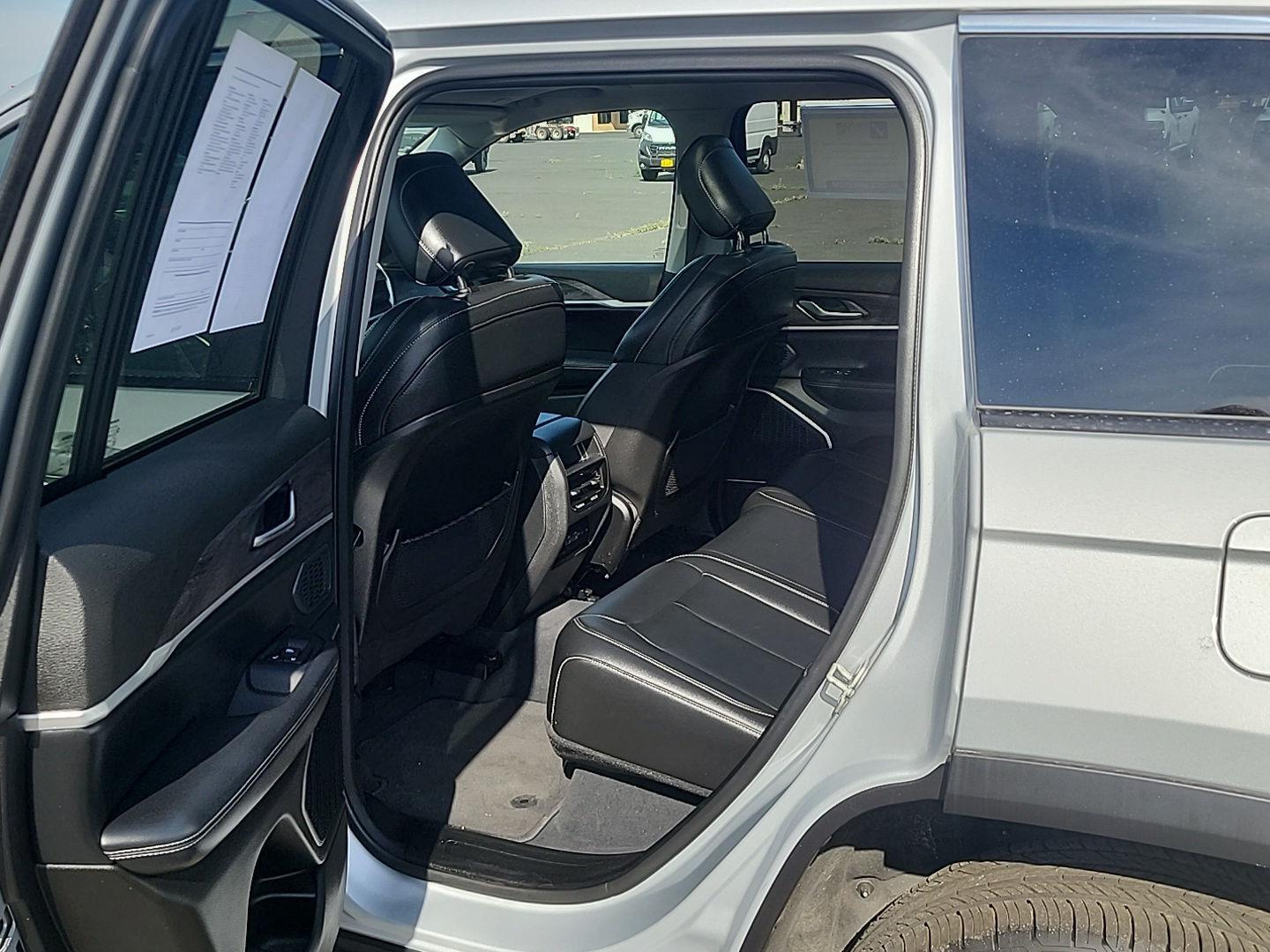 2023 Jeep Cherokee 4xe photo 15