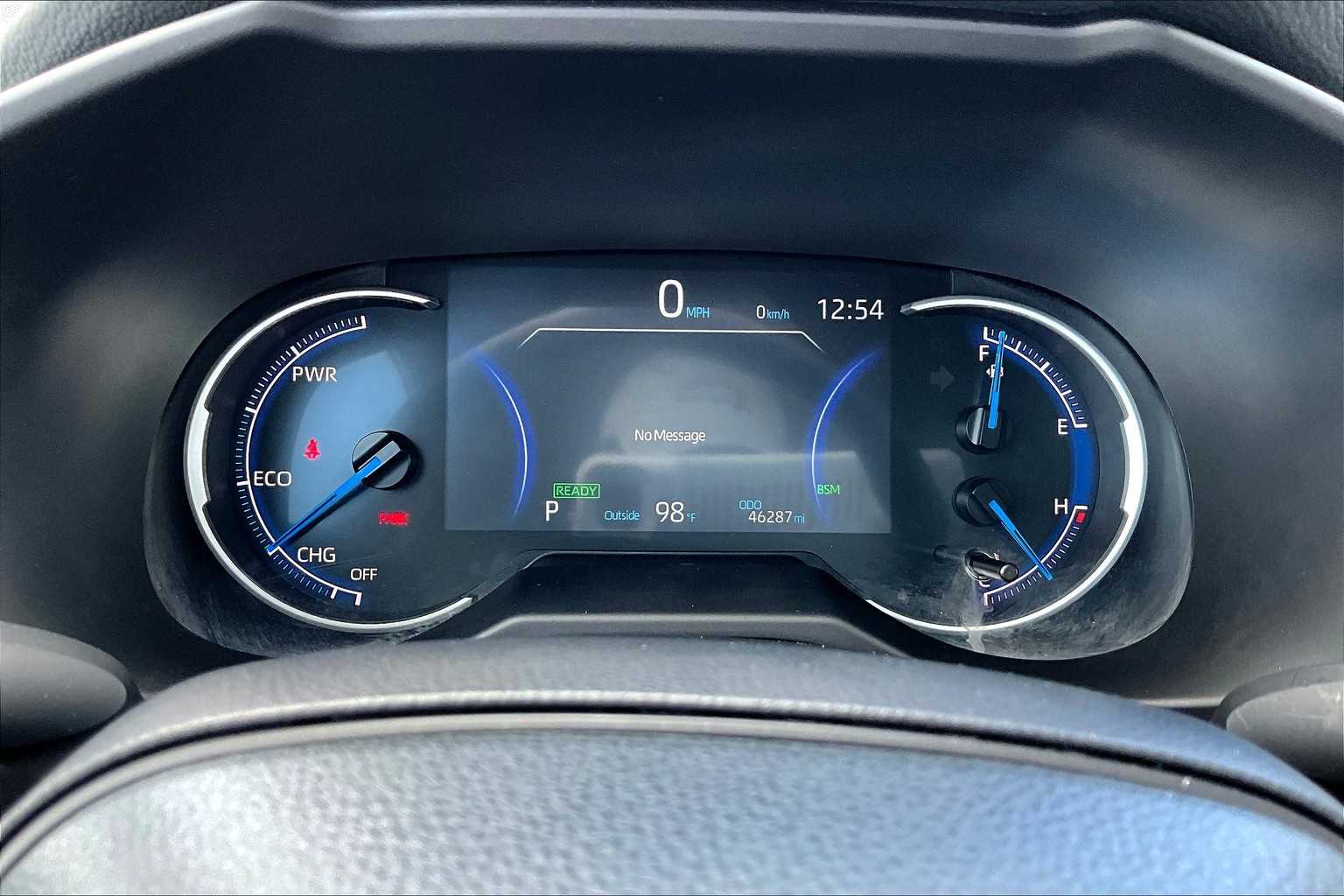 2024 Toyota RAV4 Hybrid XLE photo 16