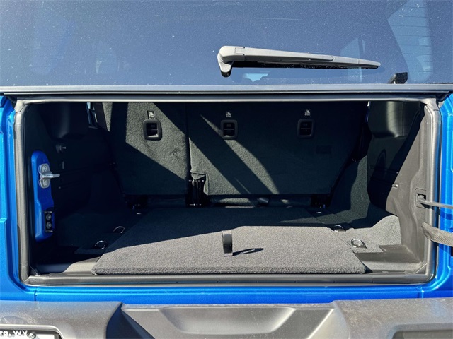 2025 Jeep Wrangler Sport photo 4