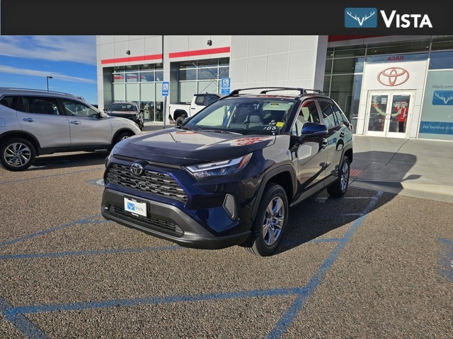 2025 Toyota RAV4 XLE's photo