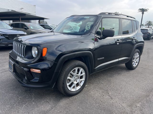 2022 Jeep Renegade Latitude's photo