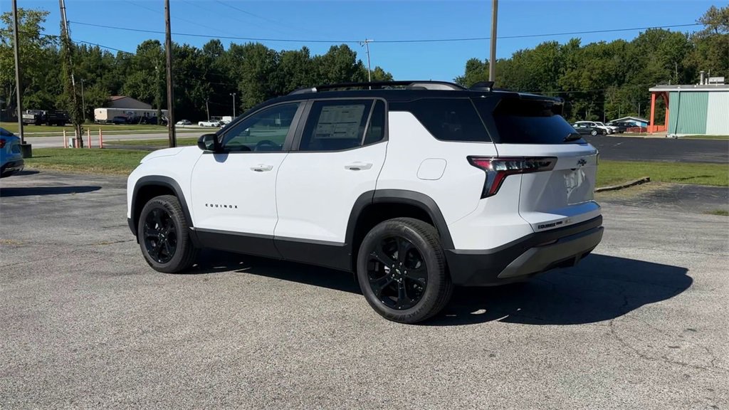 2026 Chevrolet Equinox LT photo 6