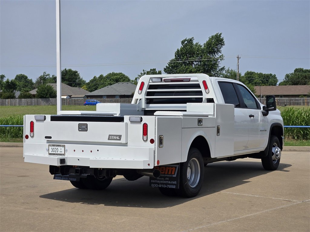 2025 Chevrolet Silverado 3500HD Work Truck photo 4