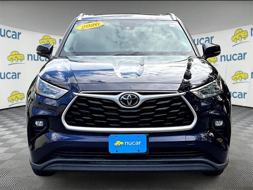 2020 Toyota Highlander XLE photo 2