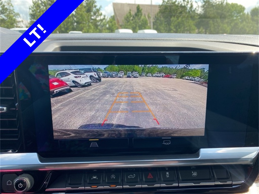 2023 Chevrolet Silverado 1500 LT photo 3
