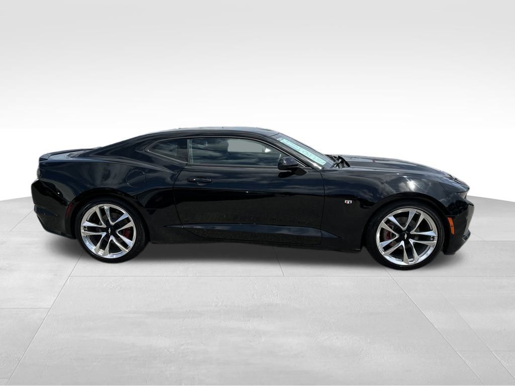2021 Chevrolet Camaro 1LT photo 4
