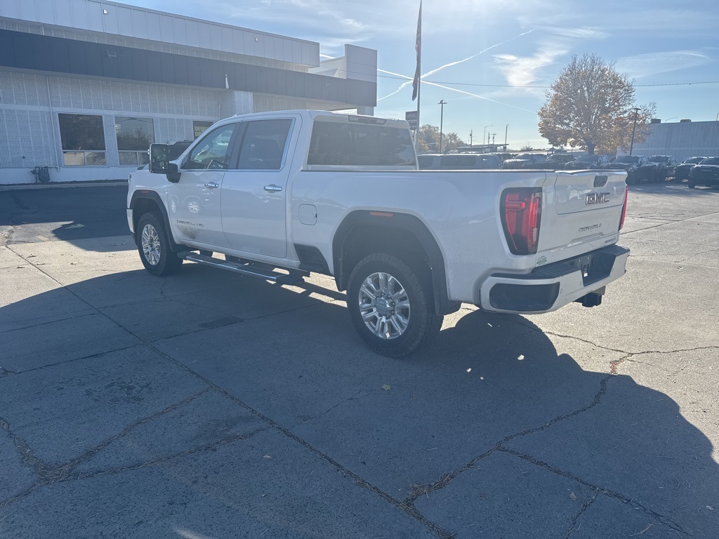 2022 Gmc Sierra 3500 HD Denali photo 3