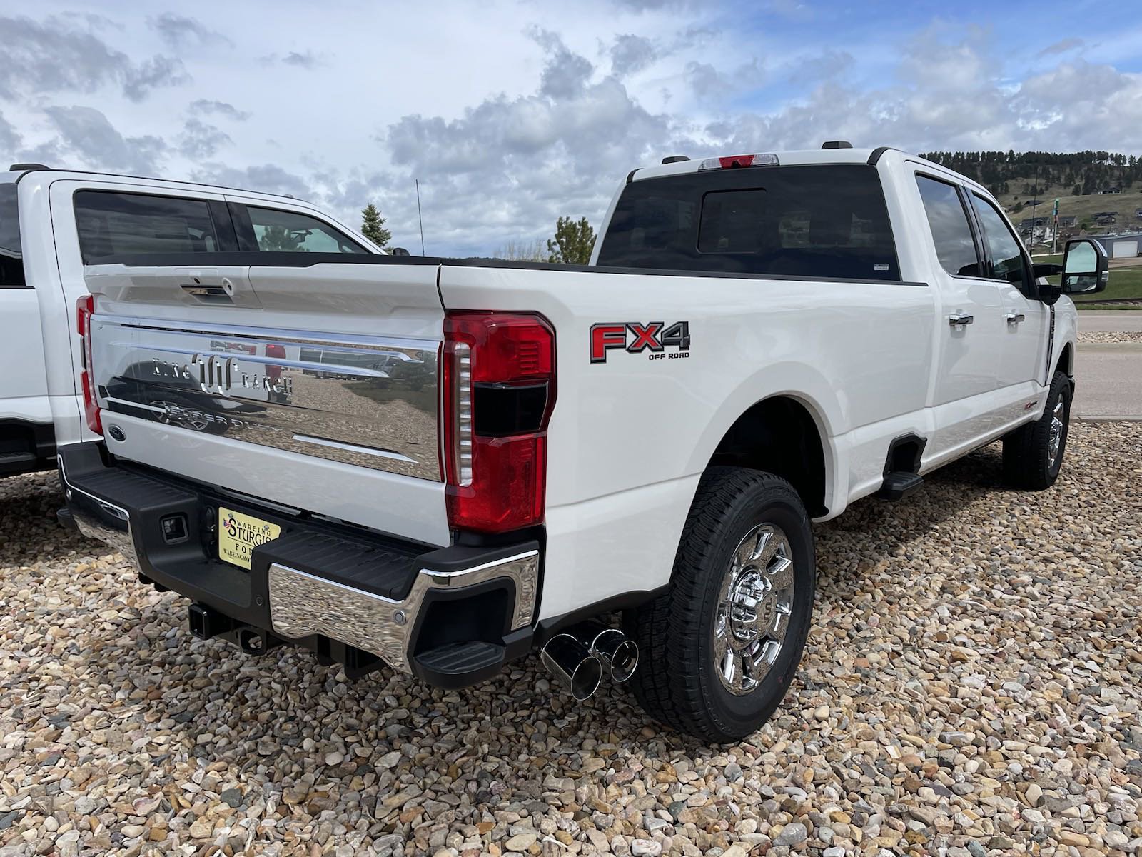 New 2024 Star White Metallic Tri-Coat Ford King Ranch image 12