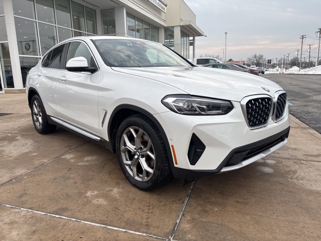 2024 BMW X4 30i's photo