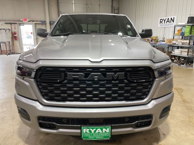 2025 Ram 1500 Tradesman photo 4