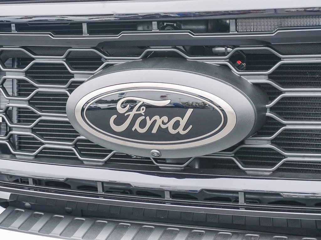 2025 Ford F-250 photo 4
