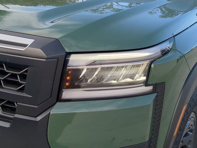 2025 Nissan Frontier PRO-X Crew Cab photo 9