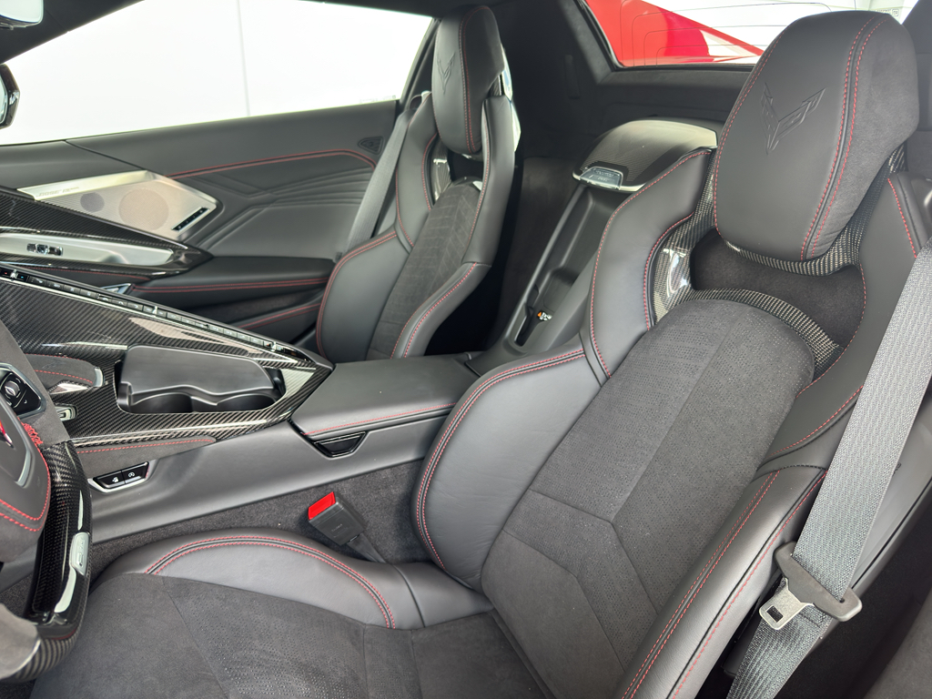 2025 Chevrolet Corvette E-Ray 3LZ photo 14
