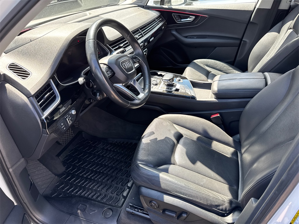 2017 Audi Q7 3.0T Prestige photo 3