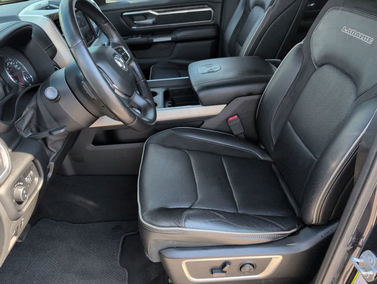2019 Ram 1500 Laramie photo 11
