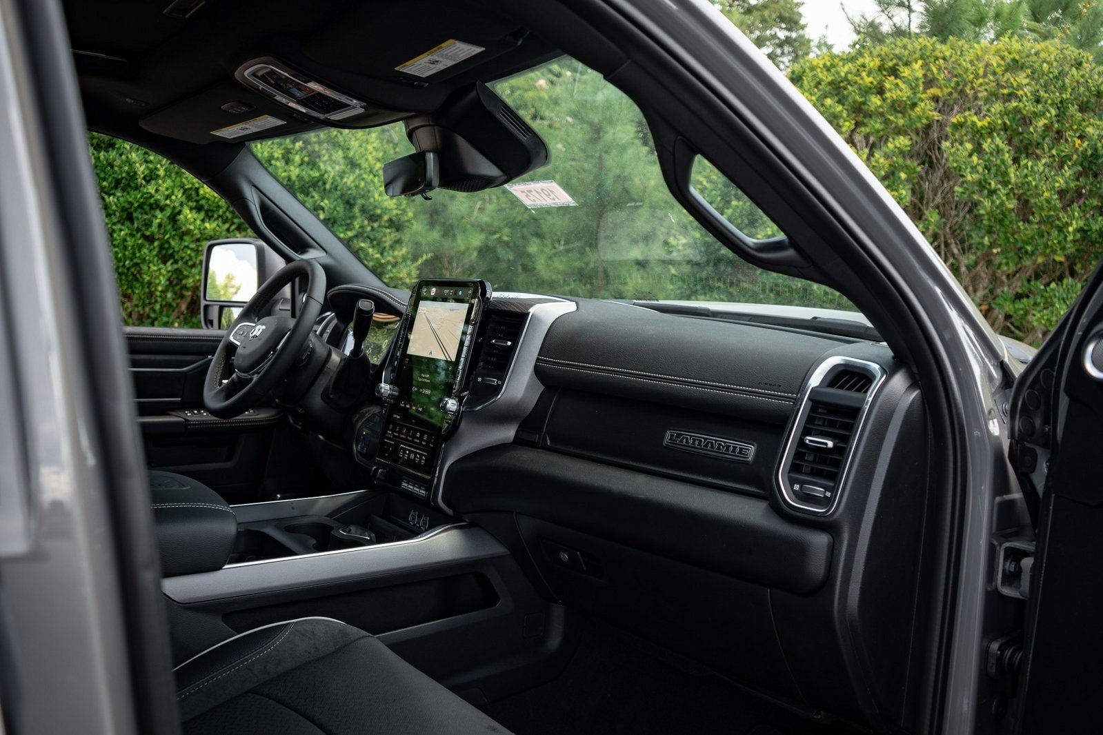 2025 Ram 2500 Laramie photo 18