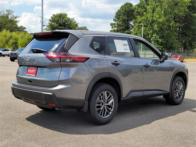 2026 Nissan Rogue S photo 3