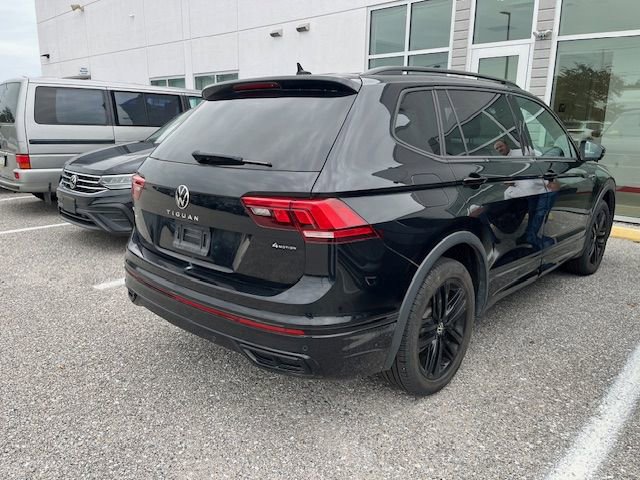 2022 Volkswagen Tiguan SE R-Line Black photo 2