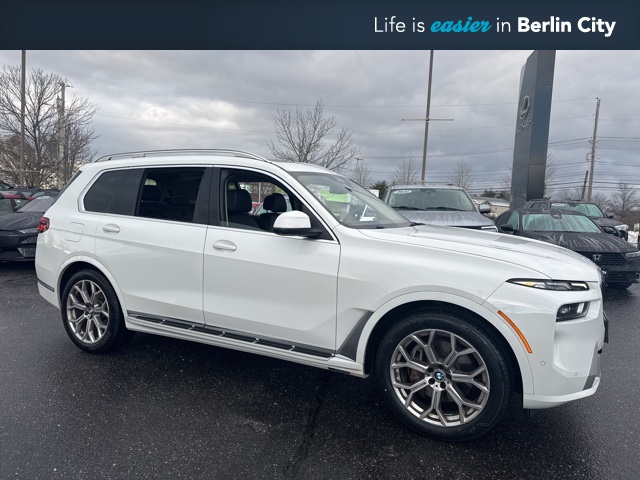 2024 BMW X7 40i's photo