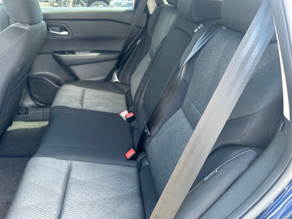 2026 Nissan Rogue SV photo 6