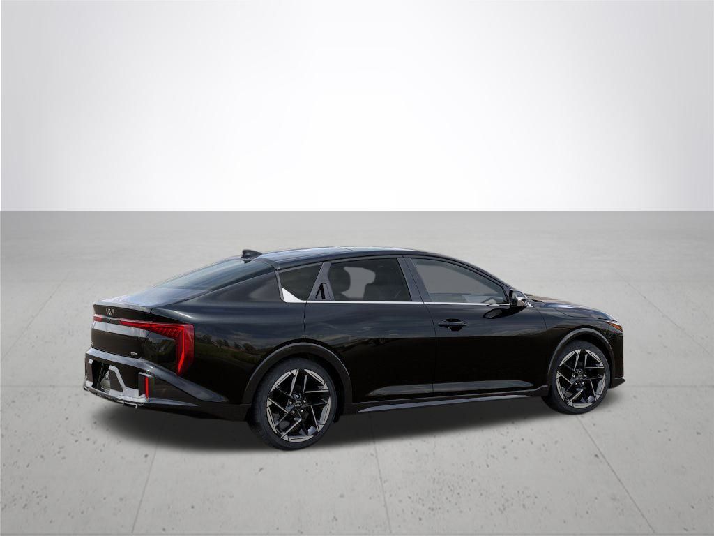 2025 Kia K4 GT-Line photo 6