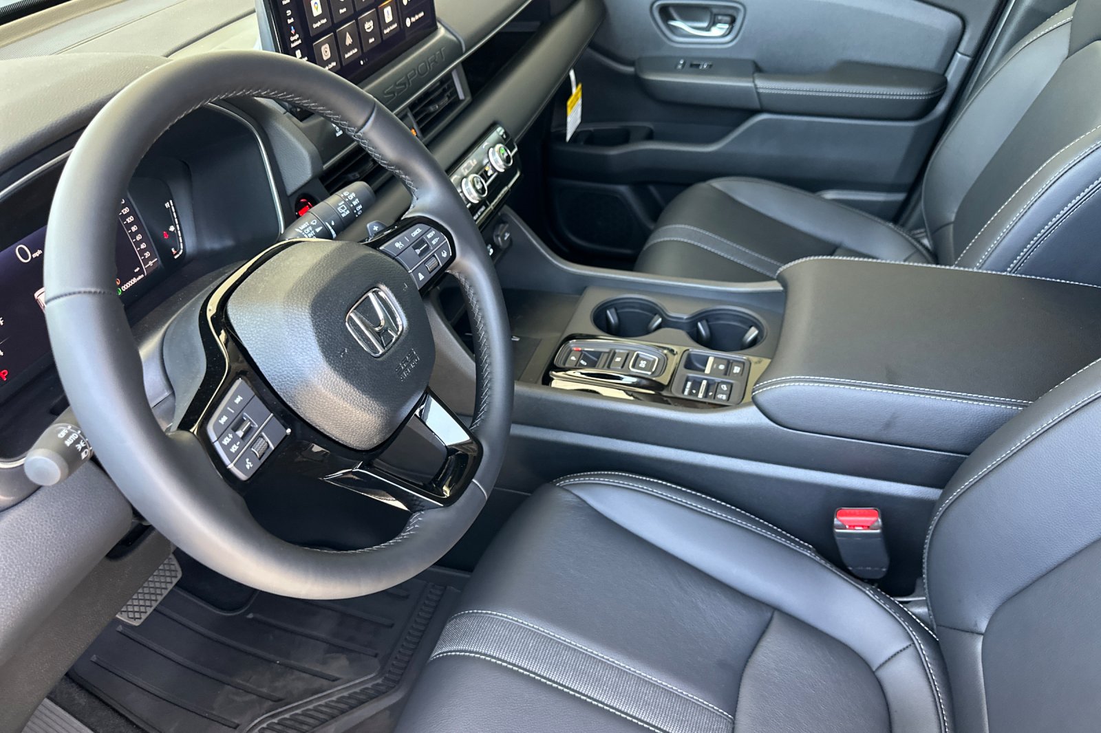 2026 Honda Passport photo 8
