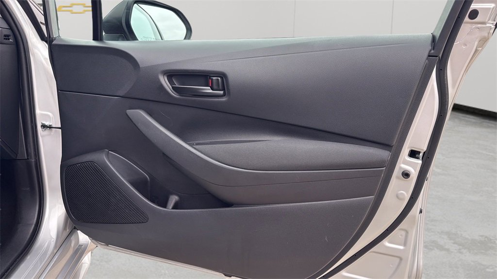 2023 Toyota Corolla LE photo 44
