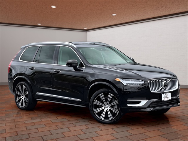 2022 Volvo XC90 Inscription's photo