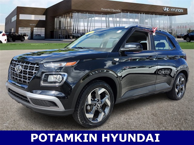 2023 Hyundai Venue SEL's photo