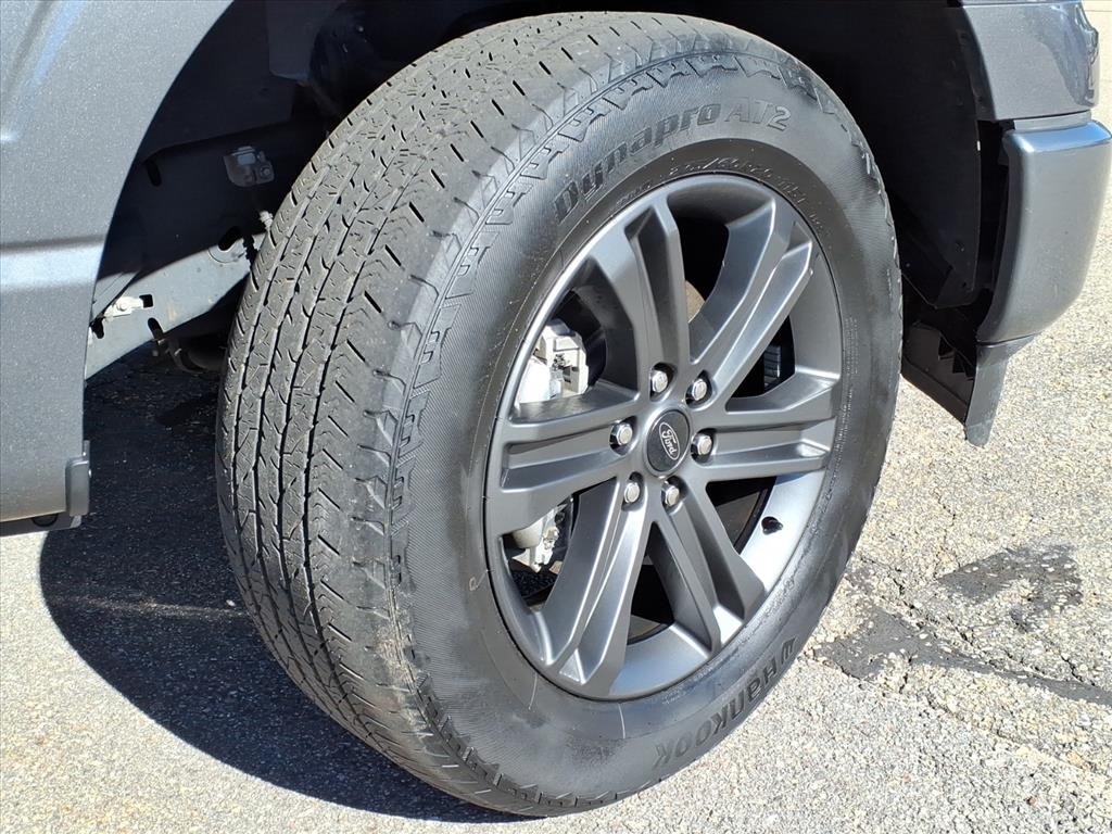 2023 Ford F-150 XLT photo 9