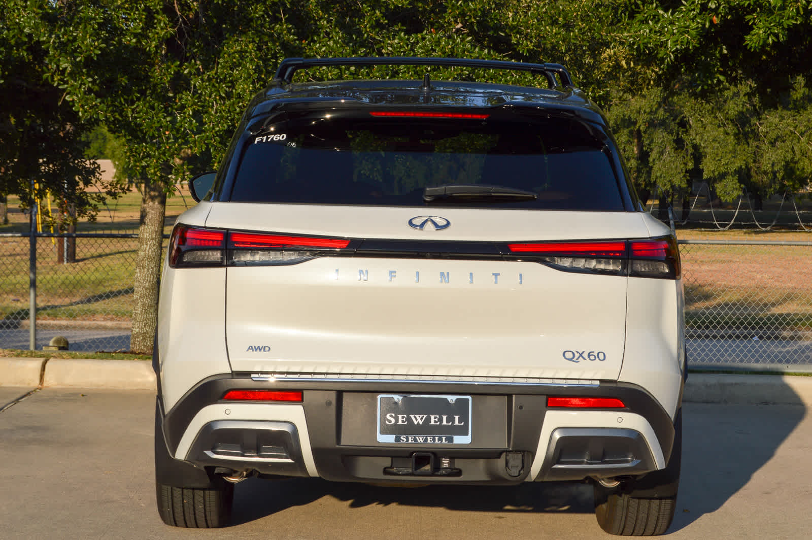 2025 Infiniti QX60 Autograph photo 5