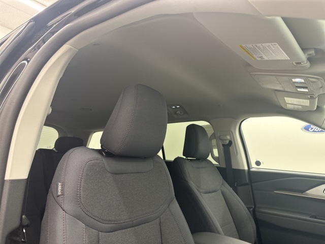 2025 Ford Explorer photo 29
