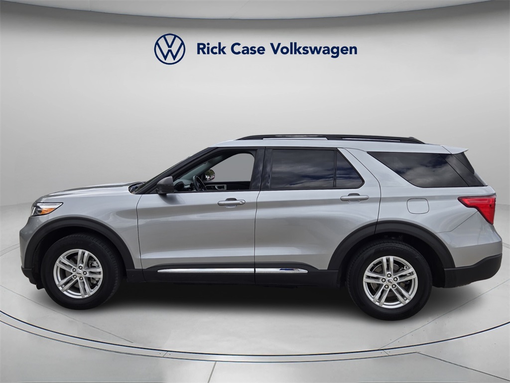 2023 Ford Explorer XLT photo 2