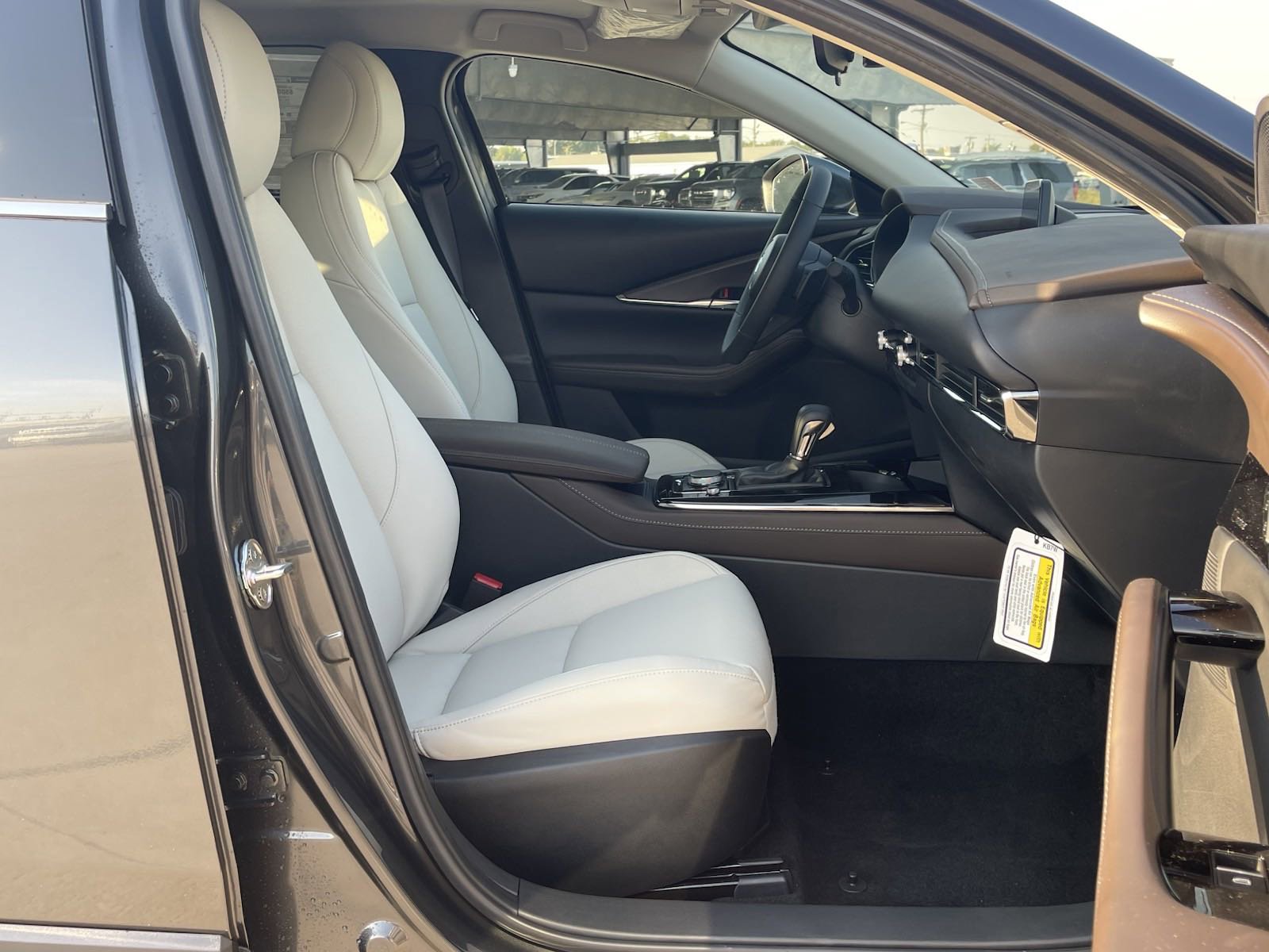 2025 Mazda CX-30 2.5 S Premium photo 8