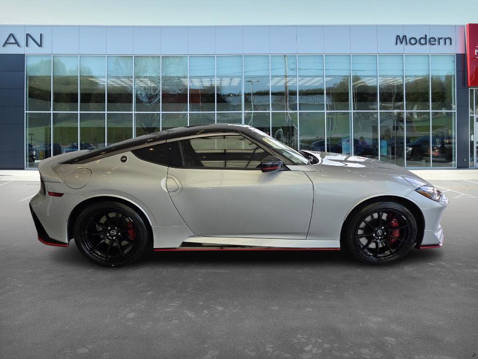 2025 Nissan Z Nismo photo 4