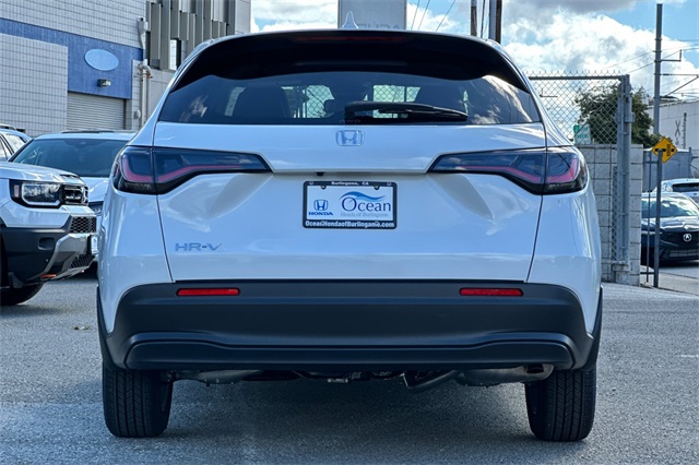 2026 Honda HR-V LX photo 4