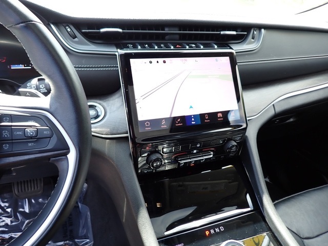 2022 Jeep Grand Cherokee Limited photo 22