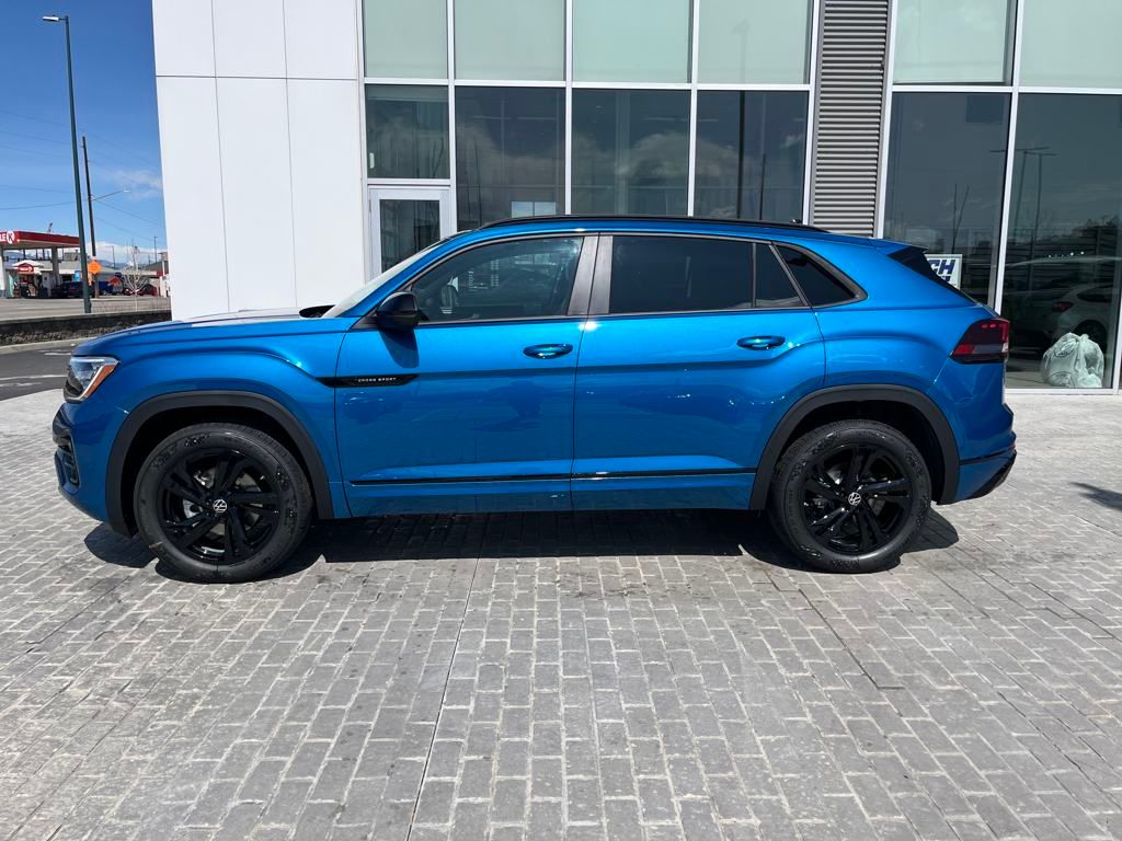 2025 Volkswagen Atlas Cross Sport SEL R-Line photo 2