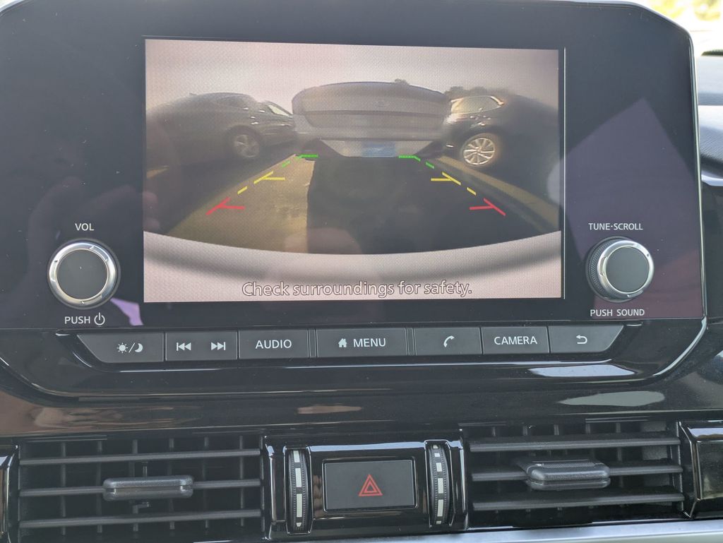 2024 Nissan Pathfinder SV photo 19