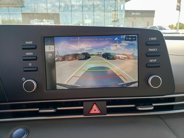 2025 Hyundai Elantra SEL Sport photo 14