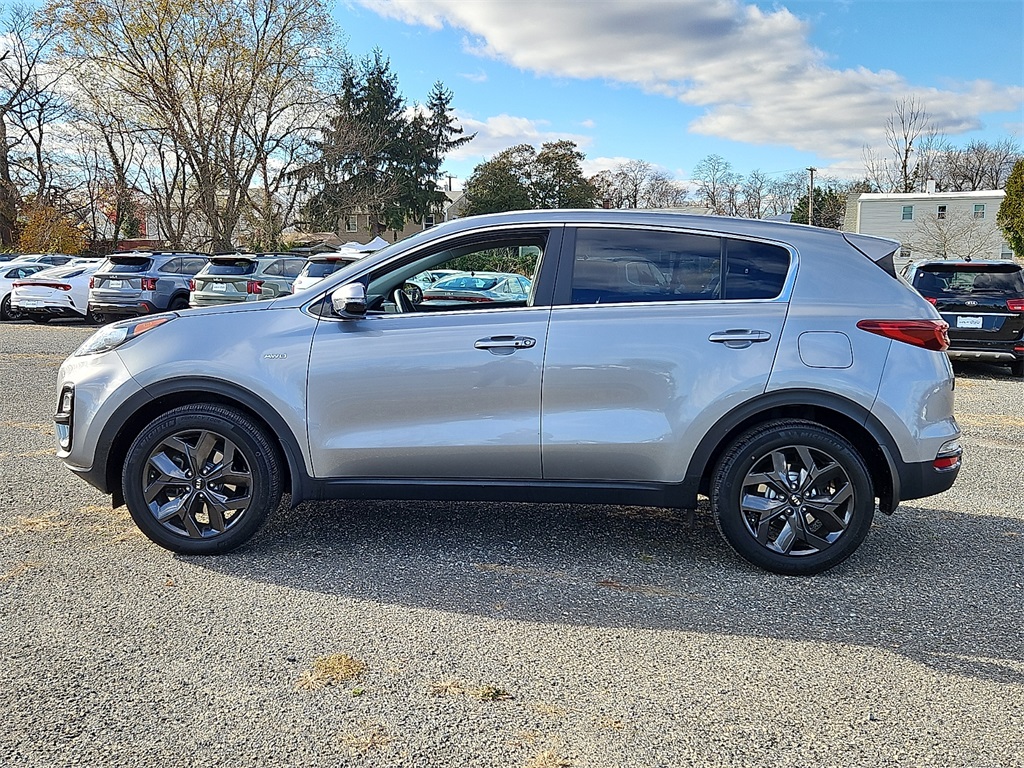 2022 Kia Sportage LX Value Edition photo 4