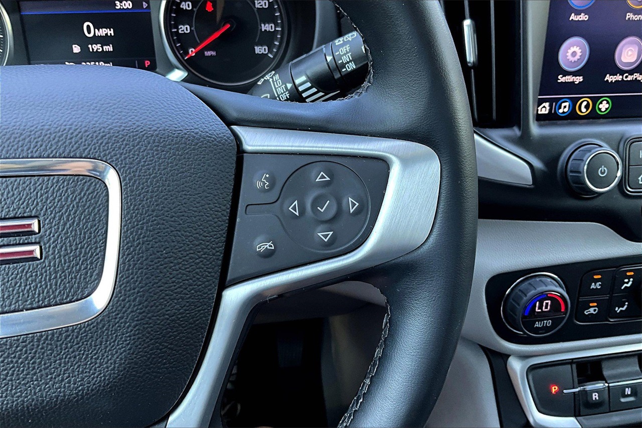 2024 Gmc Terrain SLT photo 26