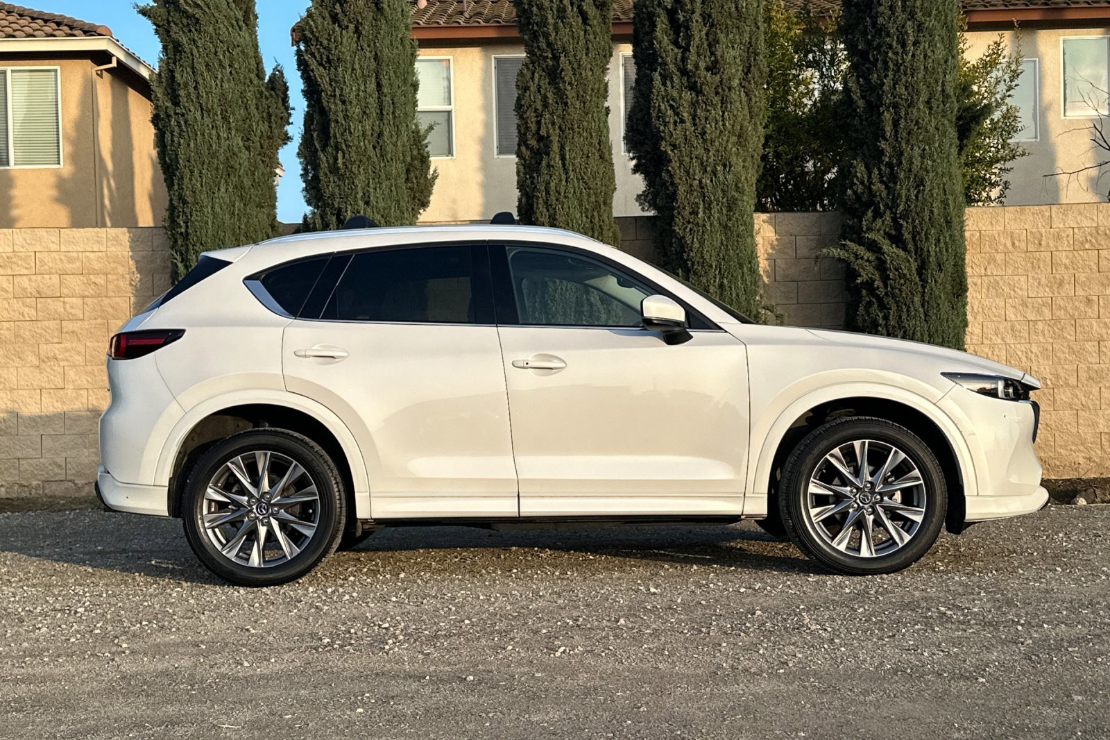 2024 Mazda CX-5 2.5 S Premium photo 2