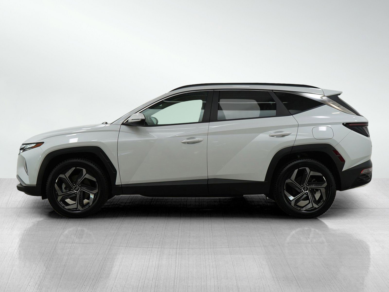 Used 2022 Hyundai Tucson SEL with VIN 5NMJCCAE5NH063433 for sale in Minneapolis, Minnesota