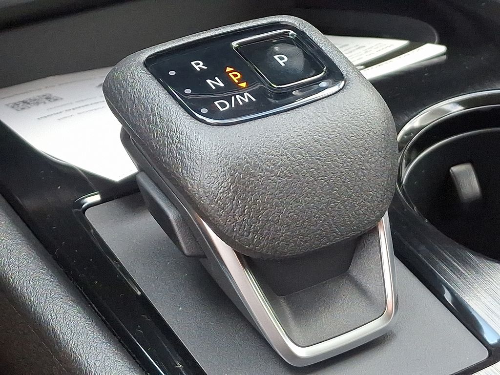 2026 Nissan Rogue SV photo 7