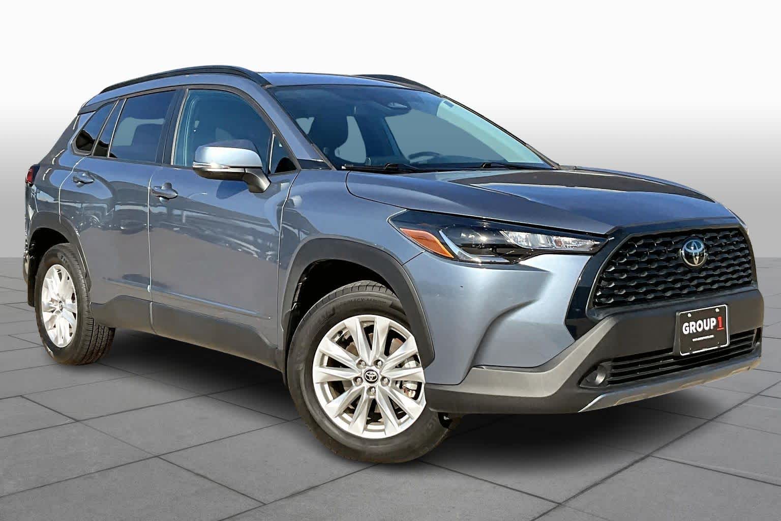 Used 2024 Toyota Corolla Cross LE with VIN 7MUCAABG0RV087814 for sale in Northfield, Minnesota