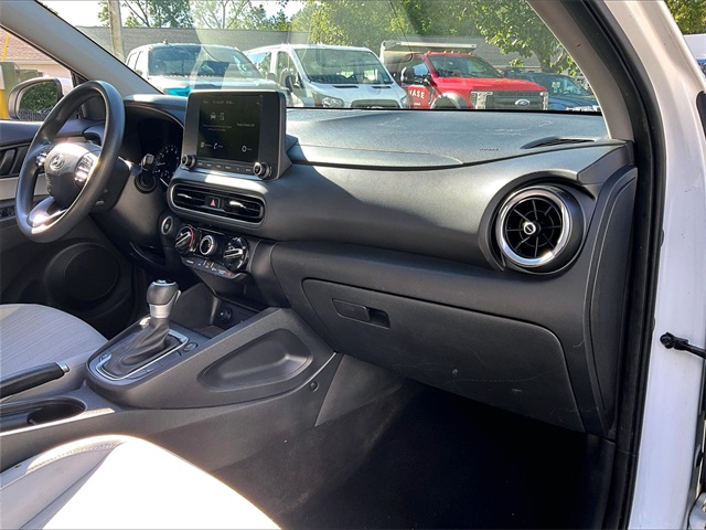 2023 Hyundai Kona SEL photo 16